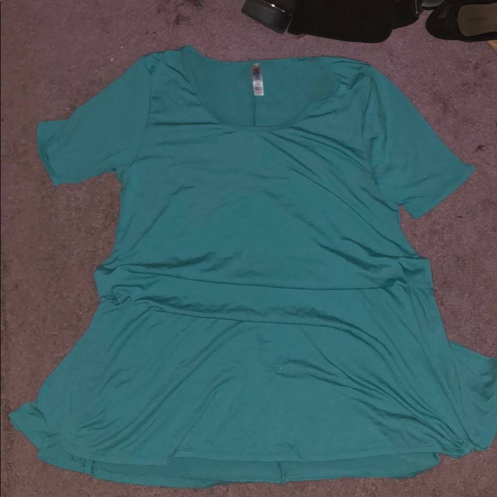 Turquoise LulaRoe top